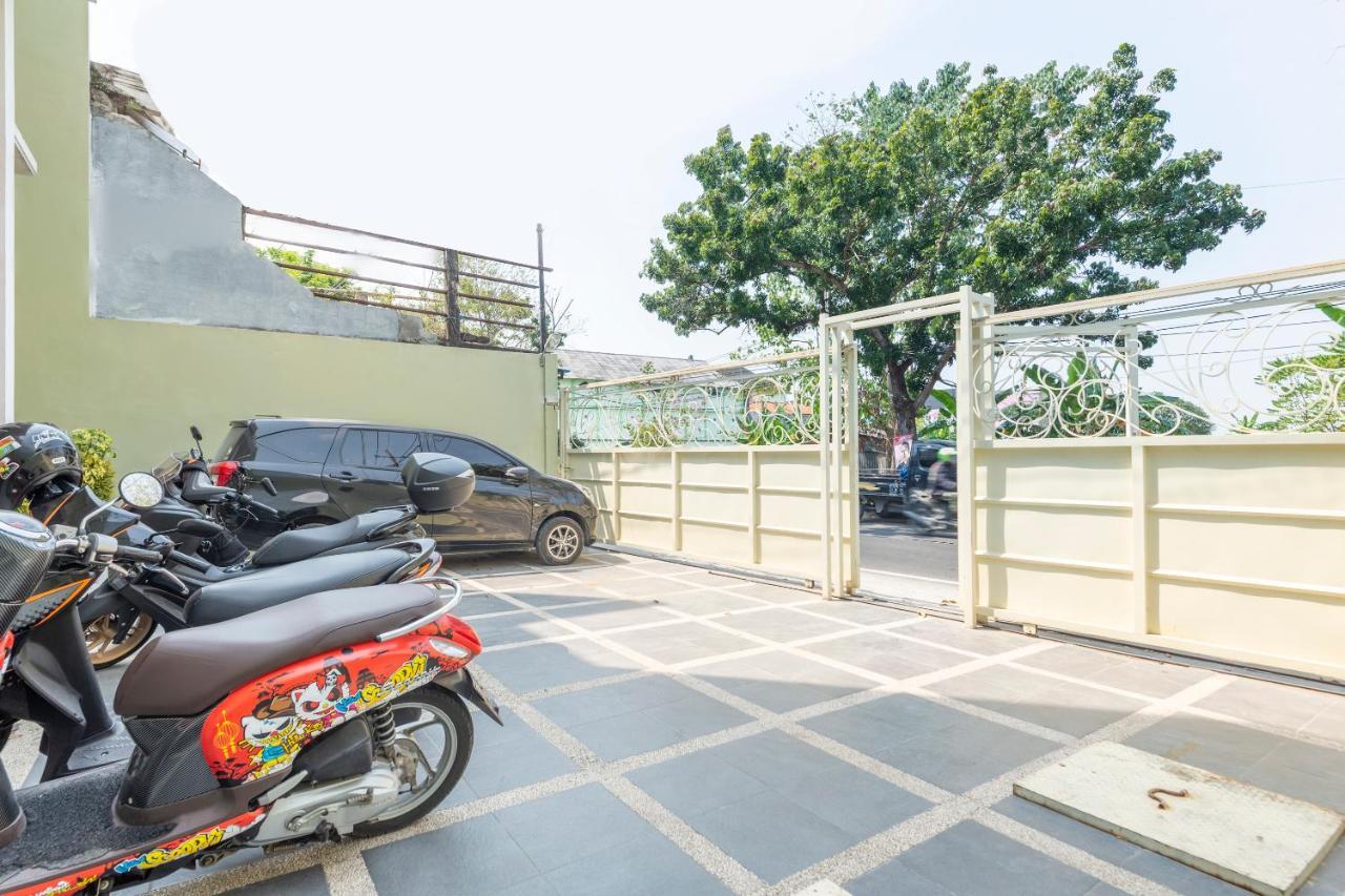 Oyo 3706 Griya Tentrem Syariah Lamongan エクステリア 写真