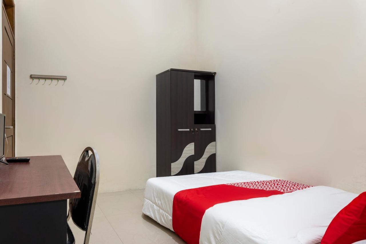 Oyo 3706 Griya Tentrem Syariah Lamongan エクステリア 写真