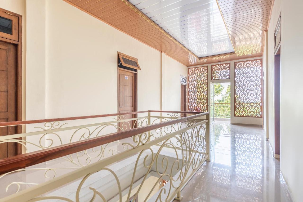 Oyo 3706 Griya Tentrem Syariah Lamongan エクステリア 写真