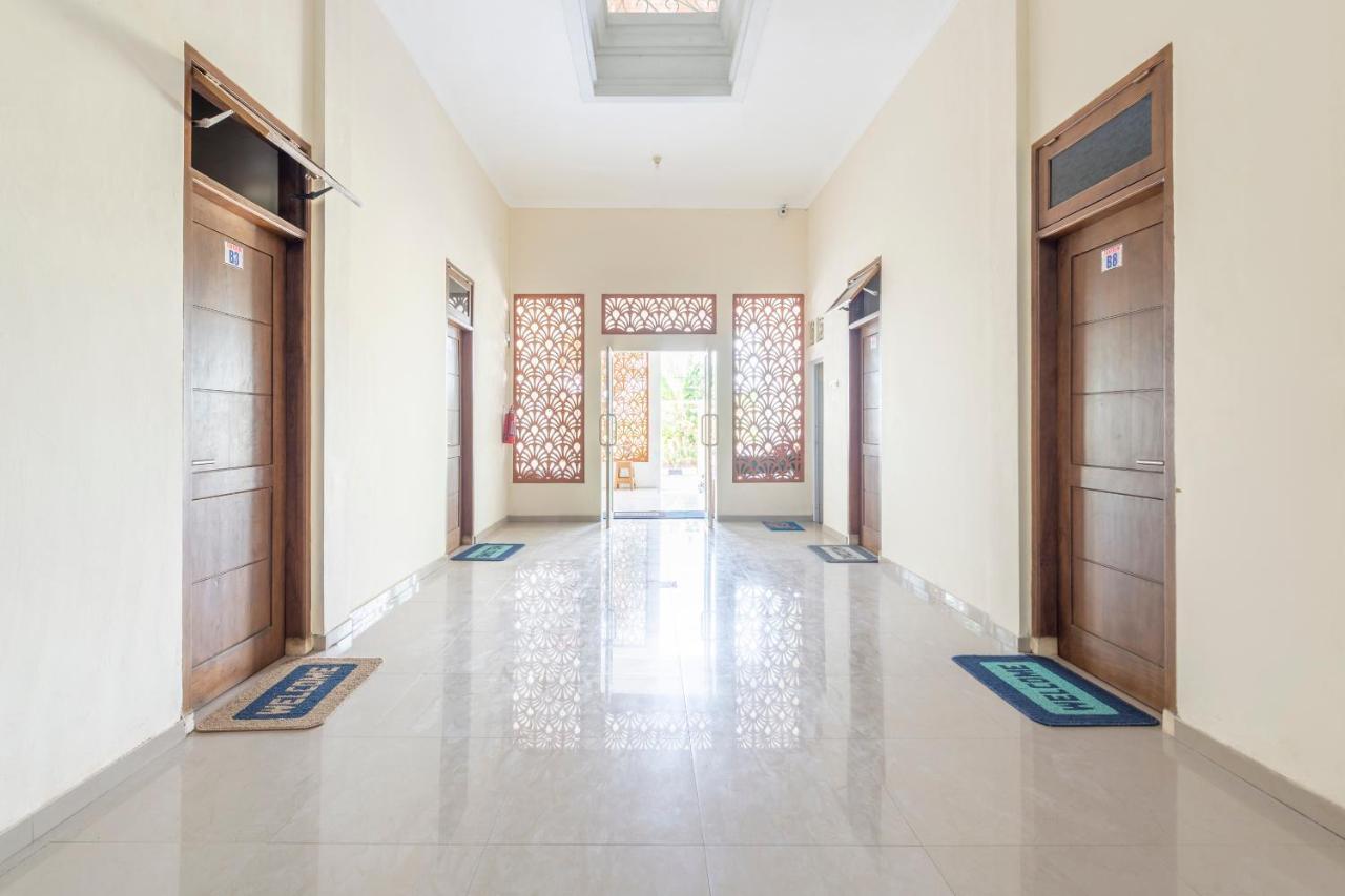 Oyo 3706 Griya Tentrem Syariah Lamongan エクステリア 写真
