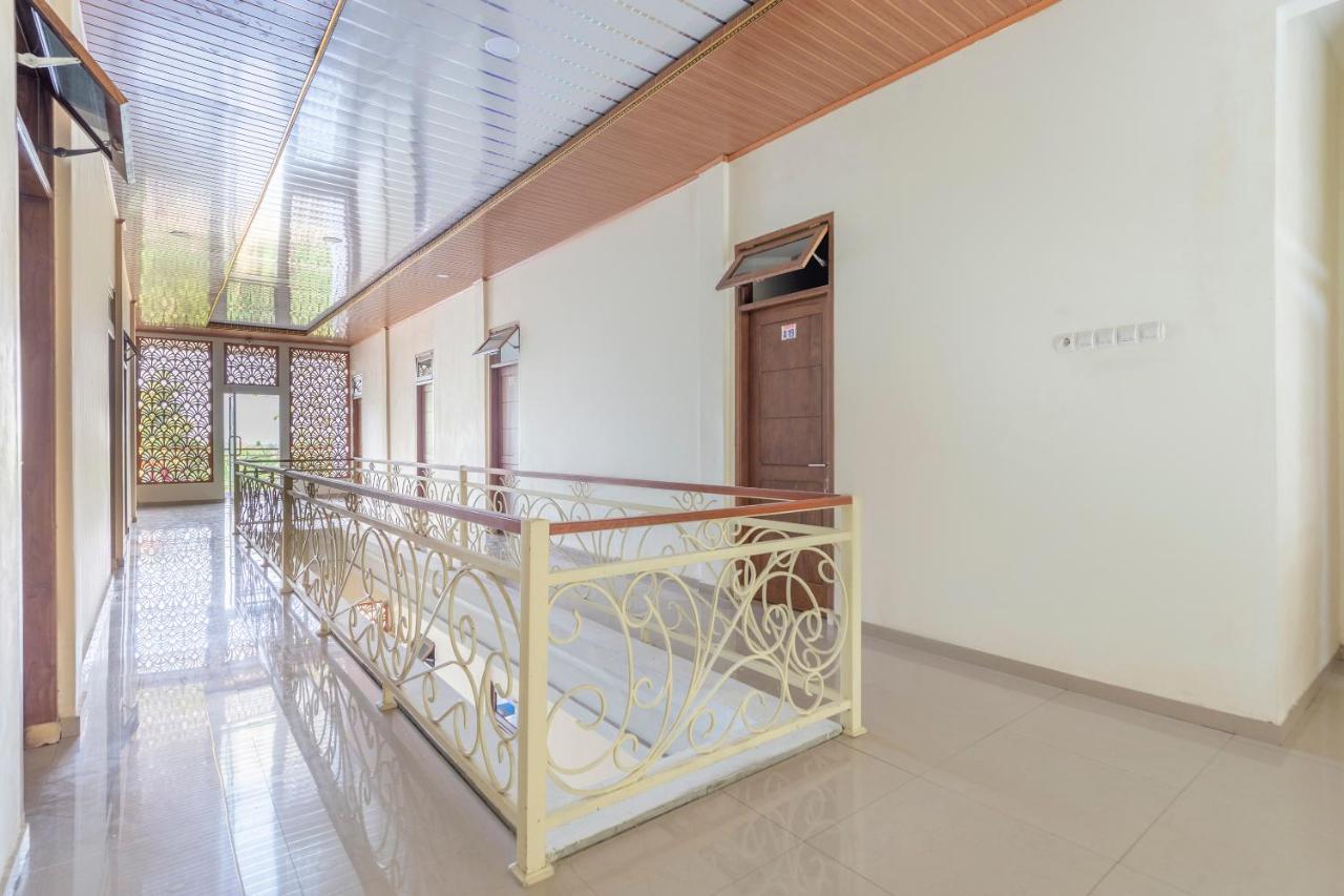 Oyo 3706 Griya Tentrem Syariah Lamongan エクステリア 写真